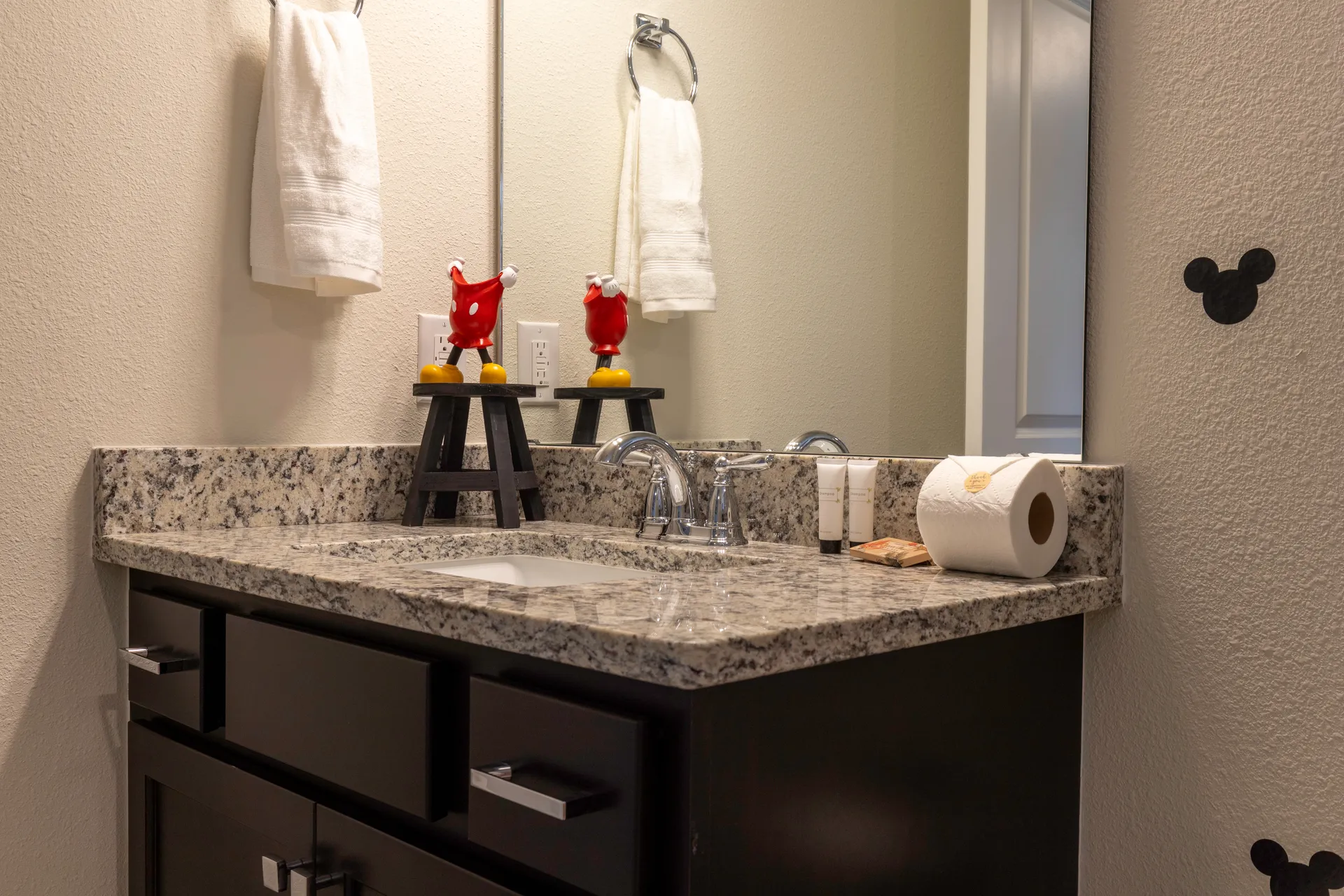 Bano Mickey Lavamanos